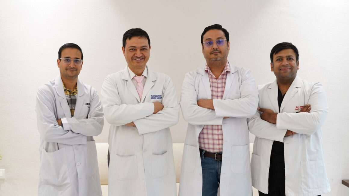 श्री महंत इन्दिरेश अस्पताल में क्रोनिक ब्रेन ब्लीड का आधुनिक MMAE तकनीक से सफल इलाज