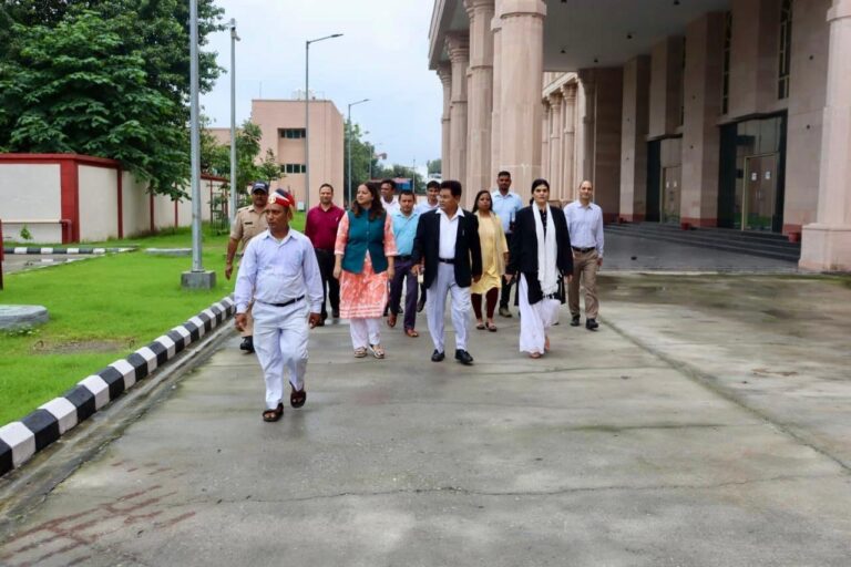 अंतरराष्ट्रीय युवा दिवस पर देहरादून में विधिक सेवा प्राधिकरण द्वारा जागरूकता शिविर आयोजित