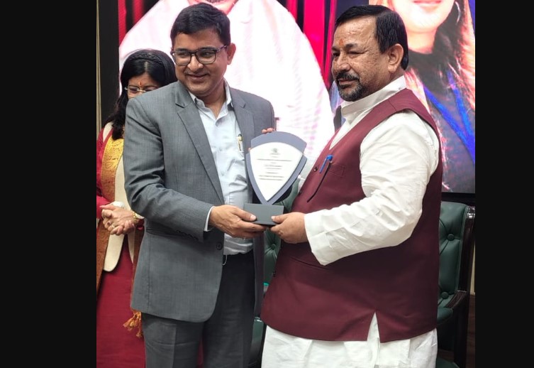डॉक्टर डीके गुप्ता द रियल हीरोज ऑफ इंडिया 2025 अवार्ड से हुए सम्मानित
