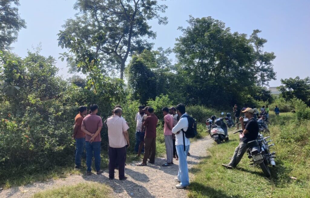 देहरादून में बोरे से मिला युवती का शव, इलाके में फैली दहशत, हत्या की आशंका
