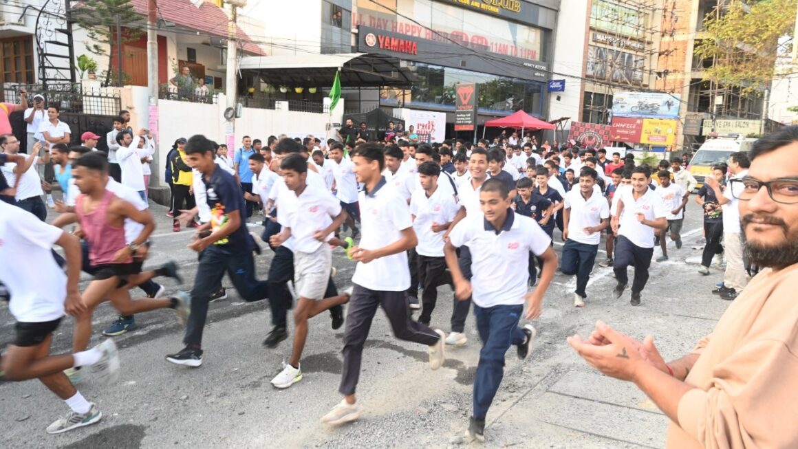 राज्य स्तरीय ‘‘रेड रन’’ मैराथन में युवाओं ने दौड़ लगाई, एचआईवी/एड्स जागरूकता का संदेश दिया