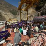 लखवाड़ बांध प्रभावितों का धरना सातवें दिन भी जारी, 22 सूत्रीय मांगों पर अड़े काश्तकार