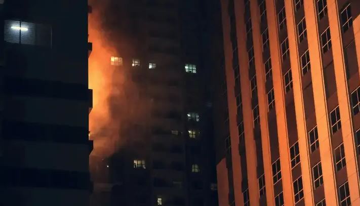 दिवाली पर दिल्ली में आग की लगभग 400 घटनाएं, दमकल सेवा रही पूरी रात मुस्तैद