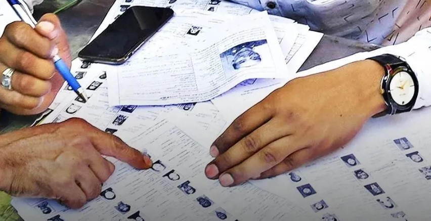 एसआईआर फॉर्म भरना हुआ आसान, ऑनलाइन और ऑफलाइन दोनों विकल्प उपलब्ध