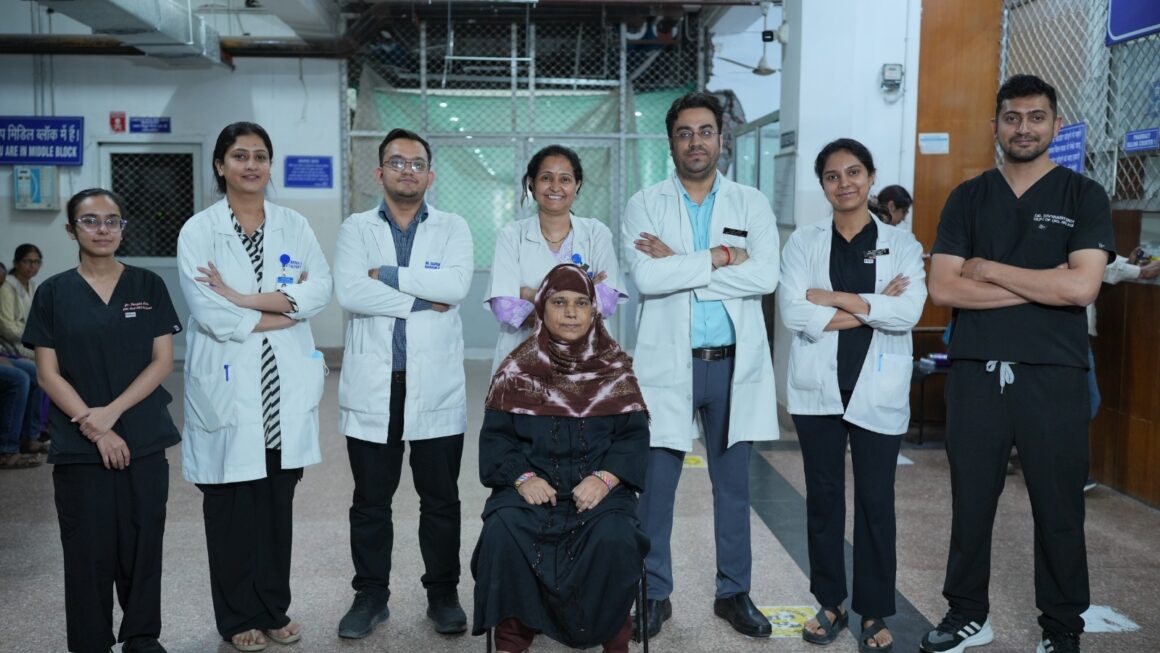 श्री महंत इन्दिरेश अस्पताल के डाॅक्टरों ने महिला की गर्दन से निकाला 1 किलोग्राम का ट्यूमर