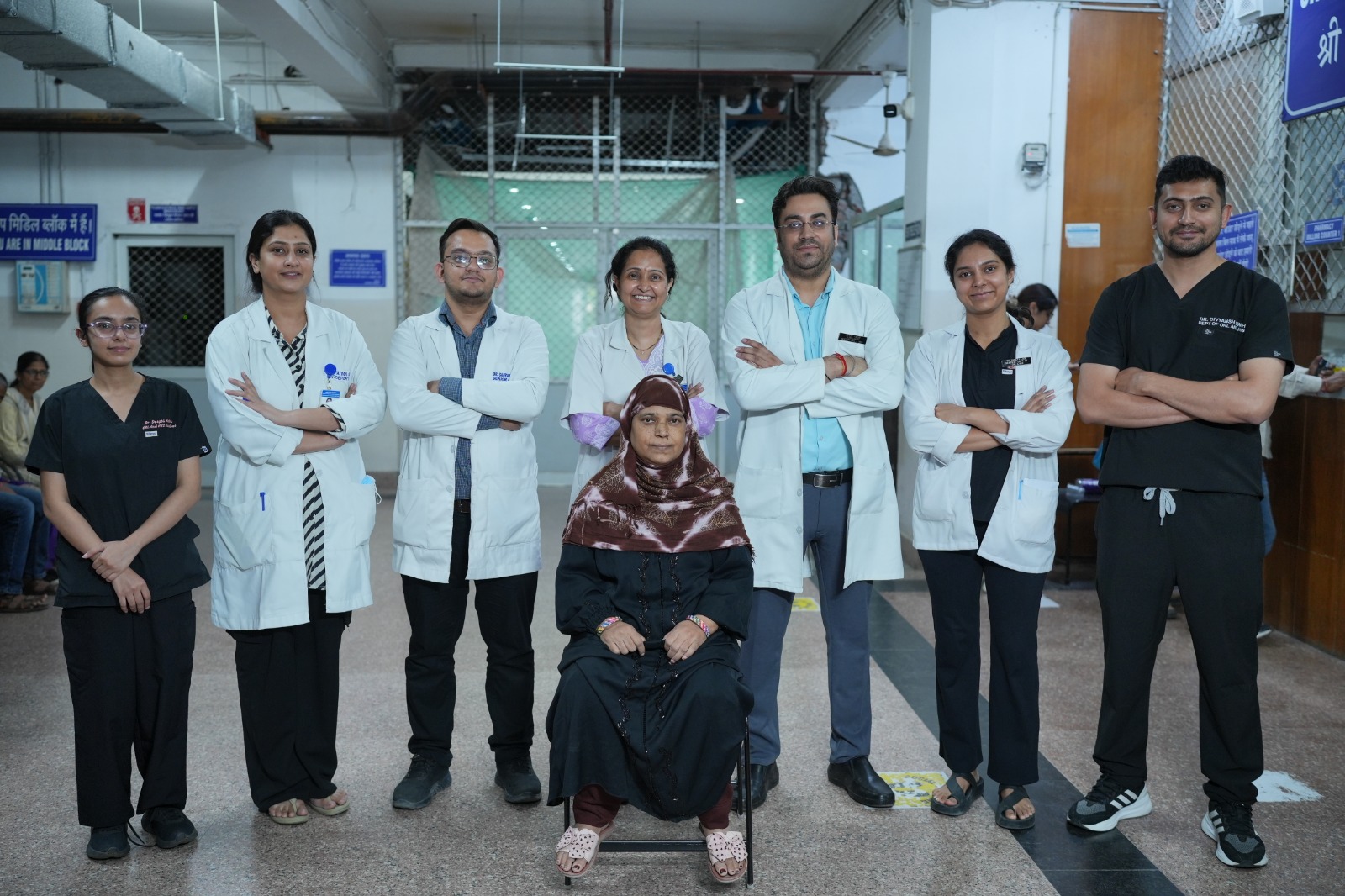 श्री महंत इन्दिरेश अस्पताल के डाॅक्टरों ने महिला की गर्दन से निकाला 1 किलोग्राम का ट्यूमर