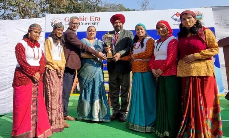 इंटर यूनिवर्सिटी मिलेट बेस्ड मल्टीकुज़ीन प्रतियोगिता में बड़कोट डिग्री कॉलेज की छात्राओं ने लहराया परचम