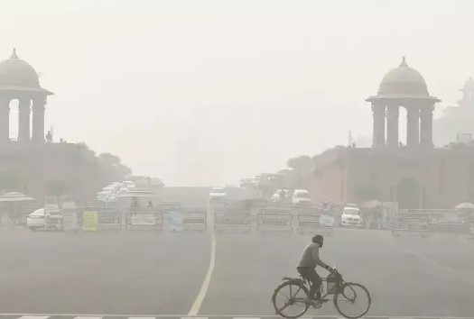 24 दिन बाद दिल्ली को मिली प्रदूषण से मामूली राहत, वायु गुणवत्ता ‘बेहद खराब’ से ‘खराब’ श्रेणी में आई