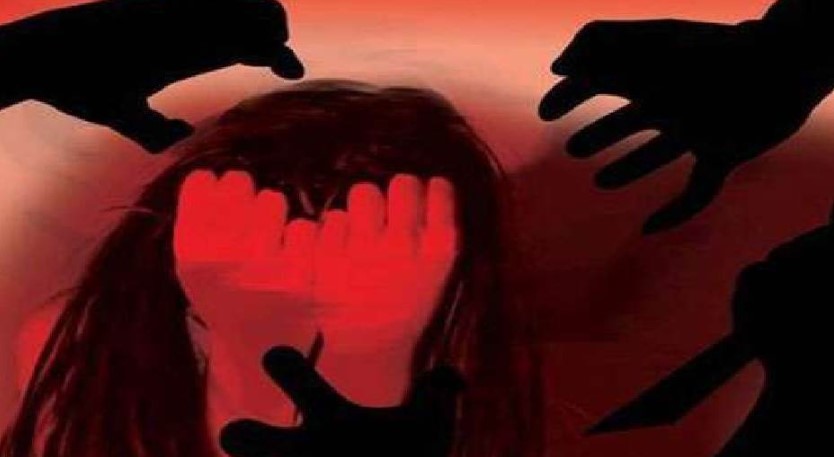 मां से कहासुनी के बाद निकली युवती बनी हैवानियत का शिकार, दो आरोपी गिरफ्तार