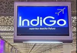 लखनऊ में इंडिगो उड़ानें बार-बार रद्द, यात्रियों ने रिफंड कटौती पर उठाए सवाल