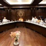 लखनऊ में कैबिनेट बैठक: कई अहम प्रस्तावों पर चर्चा, अयोध्या संग्रहालय से लेकर खिलाड़ियों की भर्ती तक फैसले संभावित