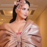 साधु-संतों के विरोध के बाद सनी लियोनी का मथुरा कार्यक्रम रद्द