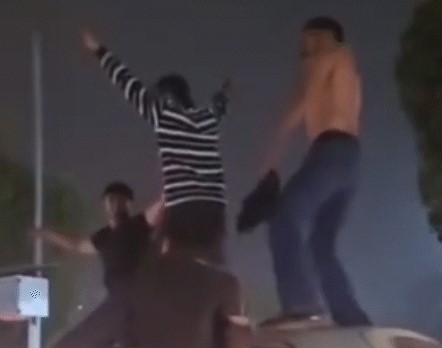 मॉल परिसर में खुलेआम स्टंटबाजी, वायरल वीडियो के बाद ट्रैफिक पुलिस ने की सख्त कार्रवाई