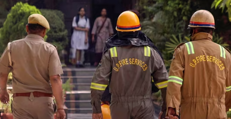 दिल्ली के पांच स्कूलों को बम से उड़ाने की धमकी, सुरक्षा एजेंसियों ने की सघन जांच