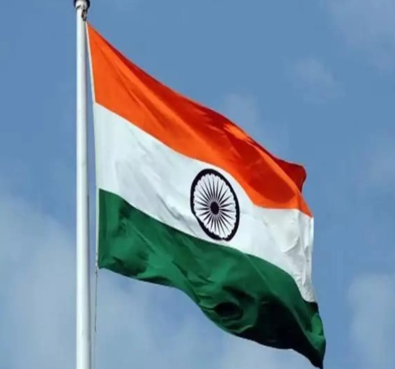 77वें गणतंत्र दिवस पर बॉलीवुड ने दी देशवासियों को शुभकामनाएं