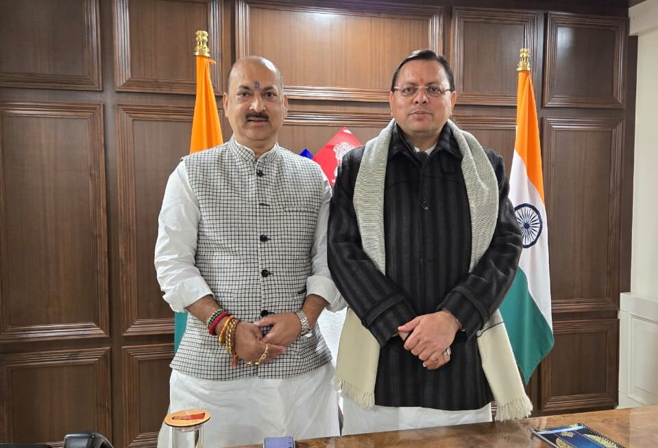 उत्तराखंड में कैबिनेट विस्तार की अटकलें तेज, सीएम धामी से विधायकों की दिल्ली में मुलाकात