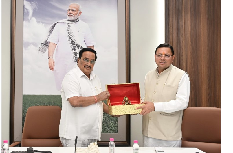 मुख्यमंत्री धामी ने केंद्रीय जल शक्ति मंत्री सी. आर. पाटिल से की शिष्टाचार भेंट