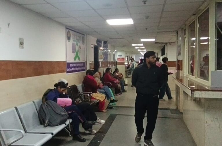 आभा आईडी से दून अस्पताल की ओपीडी में भीड़ नियंत्रण, रजिस्ट्रेशन हुआ आसान