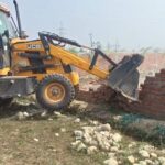 एमडीडीए की बड़ी कार्रवाई, सेलाकुई में 10 बीघा अवैध प्लाटिंग पर चला बुलडोजर