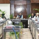 आनंद बर्द्धन की अध्यक्षता में मुख्यमंत्री घोषणाओं की समीक्षा, विभागों को कार्य शीघ्र पूरा करने के निर्देश