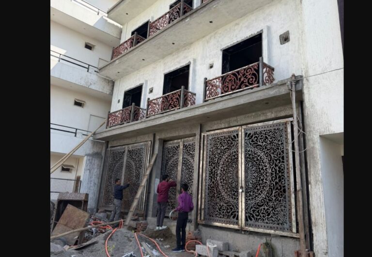 अवैध निर्माणों पर एमडीडीए की सख्ती, डोईवाला और ऋषिकेश में कई भवन सील