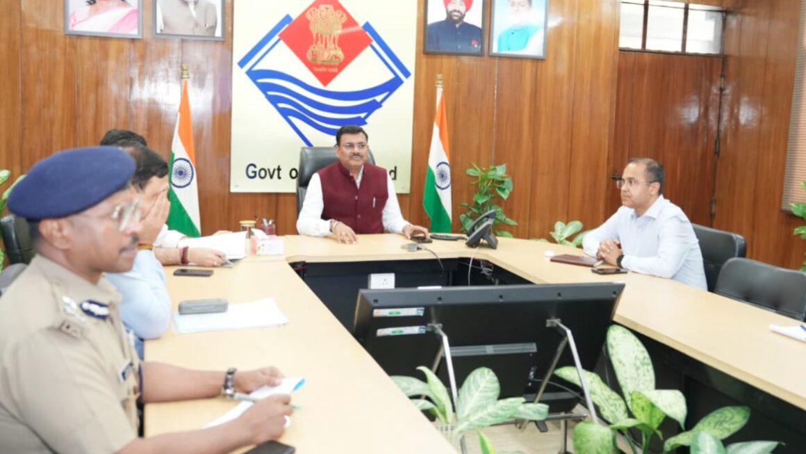 शहर और आसपास के क्षेत्रों में पीक ऑवर और रात की गस्त बढाई जाए- मुख्य सचिव