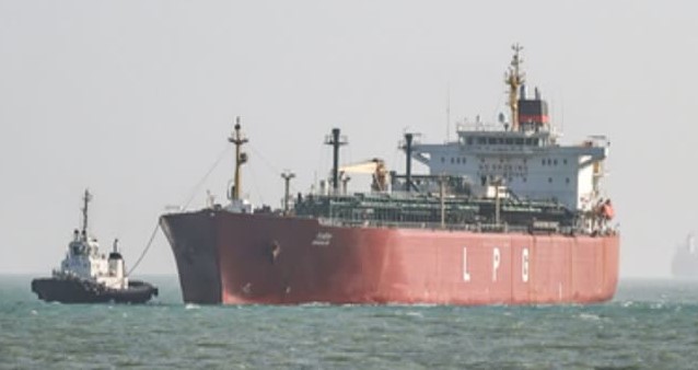 तनावग्रस्त खाड़ी क्षेत्र के बीच भारत को राहत: 42,000 टन LPG लेकर ‘जग वसंत’ सुरक्षित कांडला पहुँचा