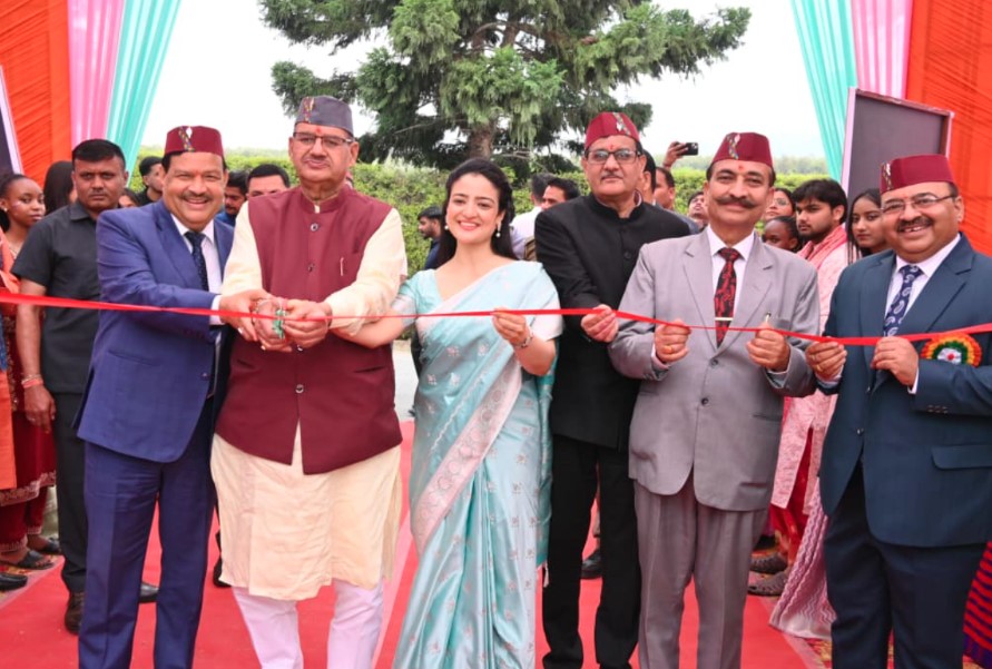 कृषि मंत्री गणेश जोशी ने उत्तरांचल यूनिवर्सिटी में किसान मेला एवं कृषि औद्योगिक प्रदर्शनी का किया शुभारंभ