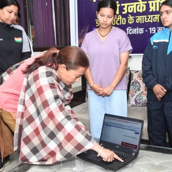 खेल मंत्री रेखा आर्या ने खिलाड़ियों को जारी की 3 करोड़ से ज्यादा की इनामी धनराशि 