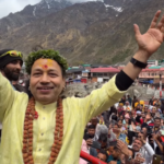 कैलाश खेर ने केदारनाथ धाम में किए दर्शन, देश की खुशहाली की कामना