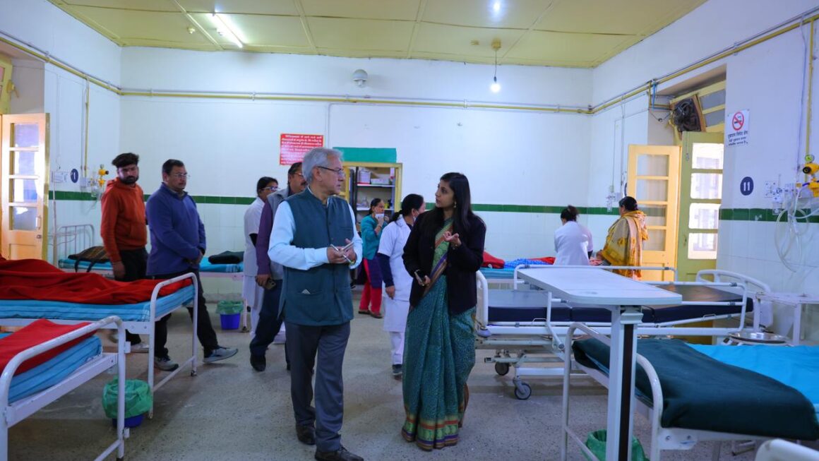 निरीक्षण से निर्णय तक: जिला अस्पताल में सुधार और आधुनिक सुविधाओं के विस्तार को जिलाधिकारी ने दी मंजूरी