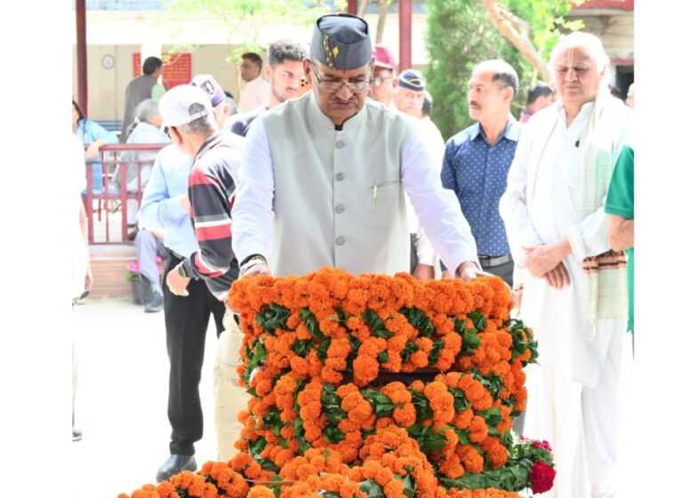 सैनिक कल्याण मंत्री गणेश जोशी ने सेवानिवृत्त ब्रिगेडियर मुकेश जोशी को दी श्रद्धांजलि