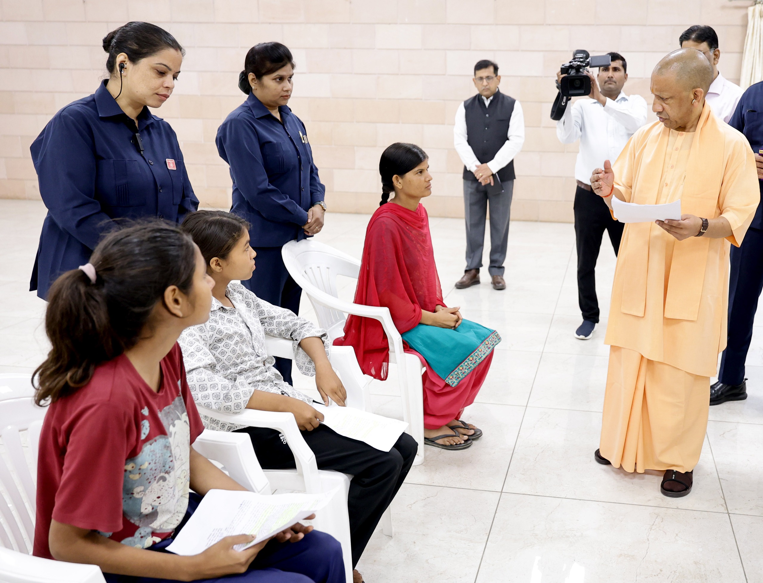 बच्चों को बढ़ाएं, शिक्षित-समृद्ध-सशक्त भारत बनाएंः मुख्यमंत्री