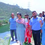 कमेड़ा गांव पहुंचीं जिलाधिकारी, चौपाल से खेत-खलिहान तक ग्रामीणों से सीधे संवाद कर जिलाधिकारी ने जानी समस्याएं, विकास योजनाओं की प्रगति परखी