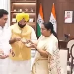 बंगाल जीत पर दिल्ली में जश्न, सीएम रेखा गुप्ता ने झलमूरी-रसगुल्ला से मनाई खुशी