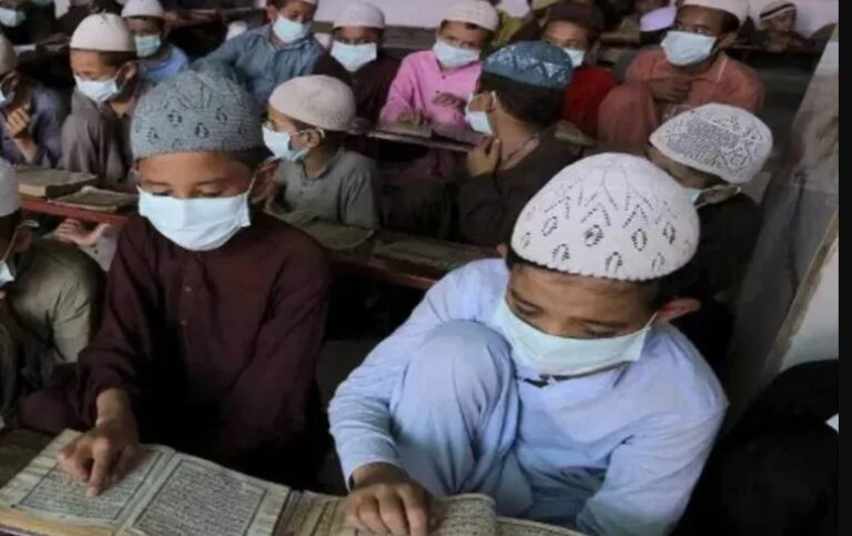 1 जुलाई से खत्म होगा मदरसा बोर्ड, अब शिक्षा विभाग से जुड़े अल्पसंख्यक संस्थानों को ही मिलेगा ‘पीएम पोषण’ का लाभ