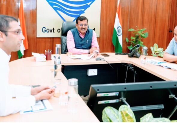 मुख्य सचिव आनन्द बर्द्धन ने पर्यटन विभाग की सभी योजनाओं पर ली जानकारी