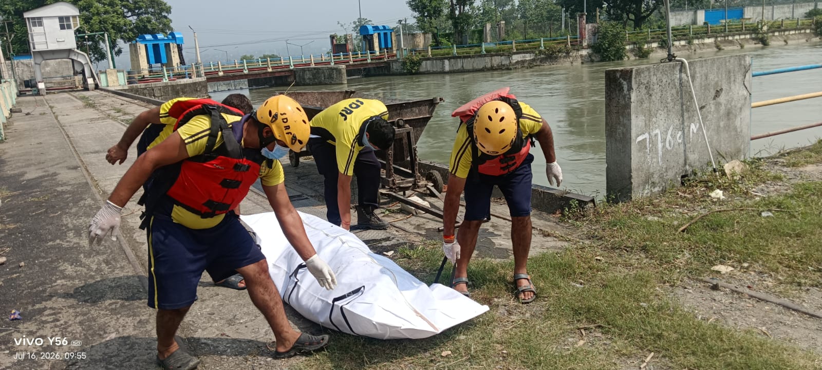 शक्ति नहर में डूबे युवक का शव एसडीआरएफ ने किया बरामद, जिला पुलिस को किया सुपुर्द